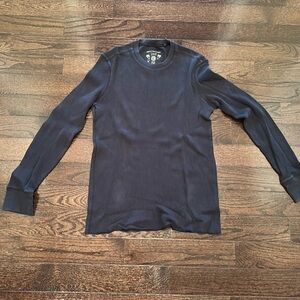 Vintage Guess Jeans long sleeve thermal shirt (stretch style).